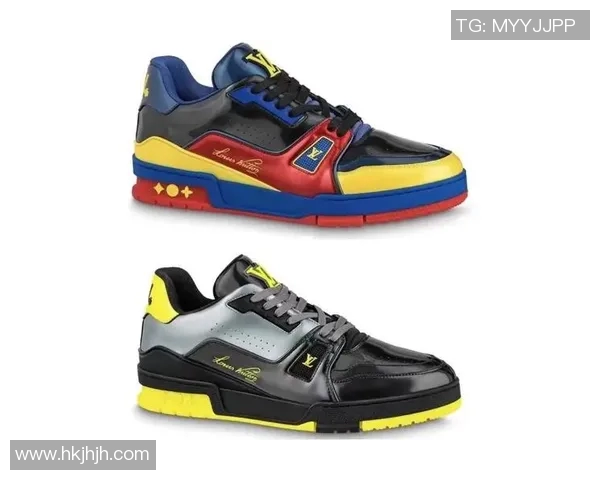 足球明星携手LV书包展现时尚魅力引领潮流风向标